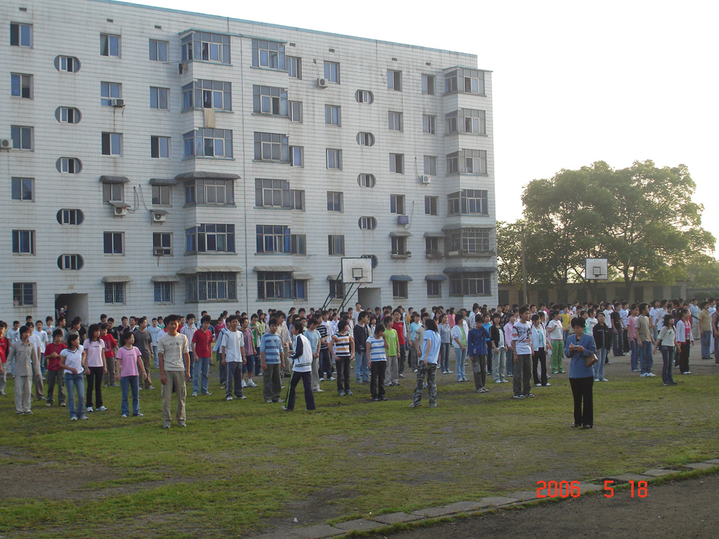 classroom010.JPG